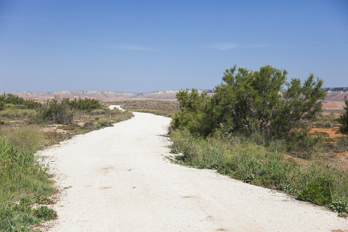 El camino de El Planerón puede hacerse a pie, en coche o en bicicleta
