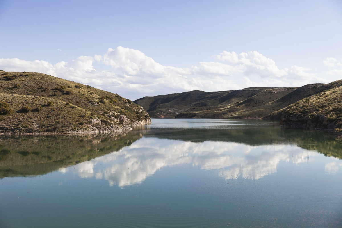 El embalse de Moneva es la mayor masa de agua de la comarca