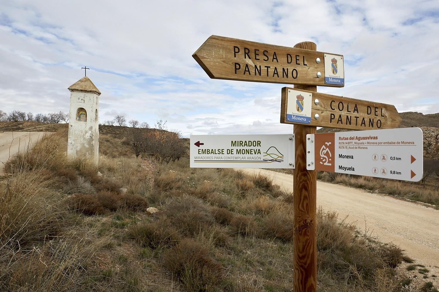 mirador-embalse-de-moneva_02