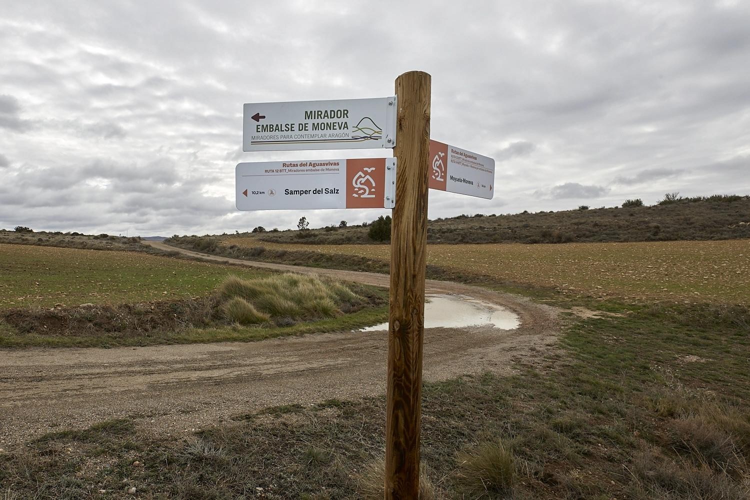 mirador-embalse-de-moneva_03