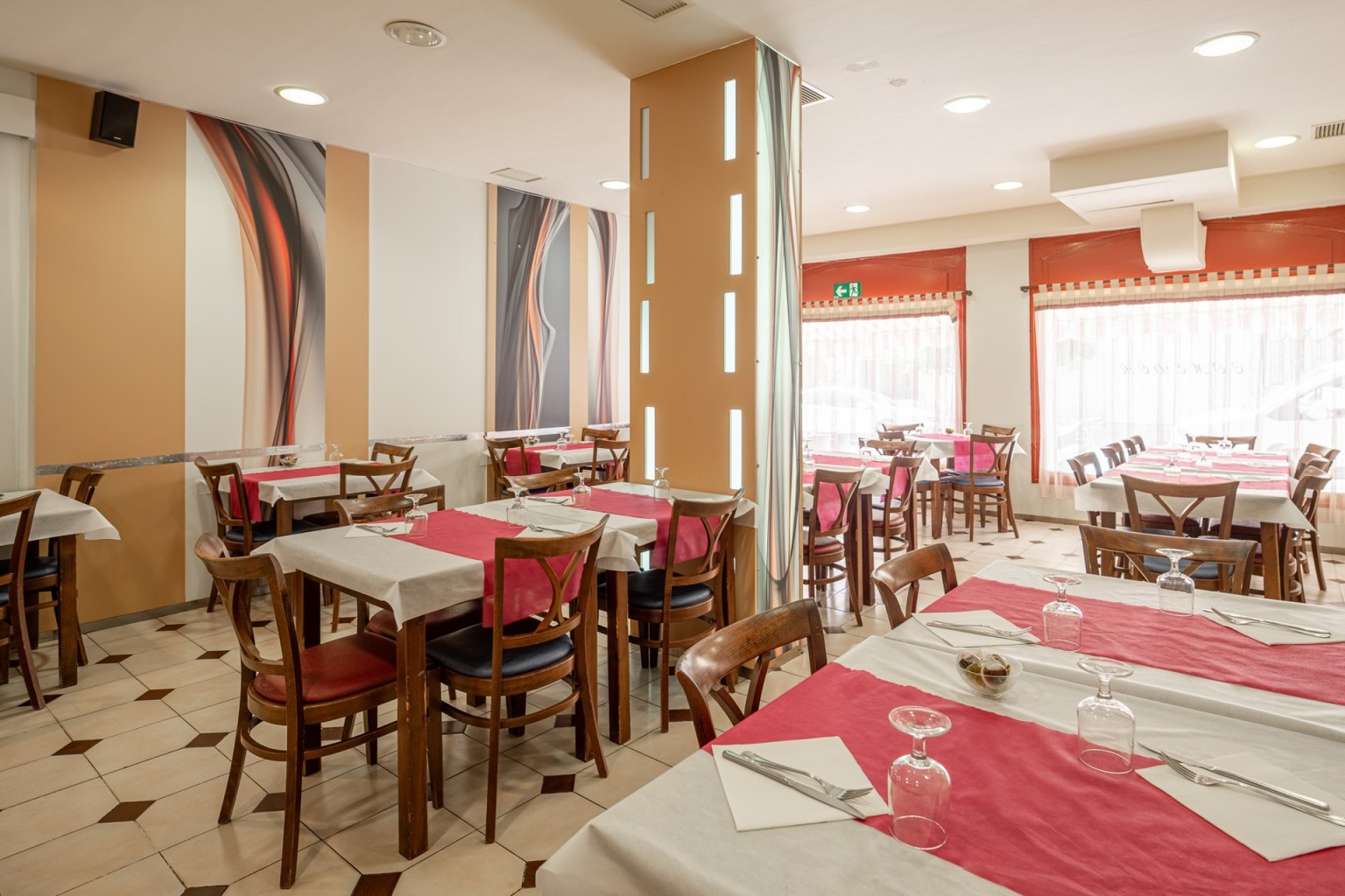 01-bar-restaurante-belia-belchite-comedor
