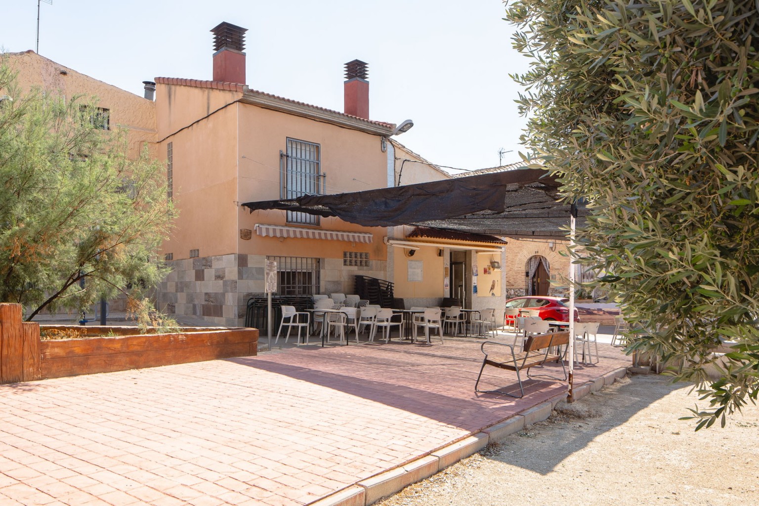 01-bar-restaurante-casa-perico-codo-exterior