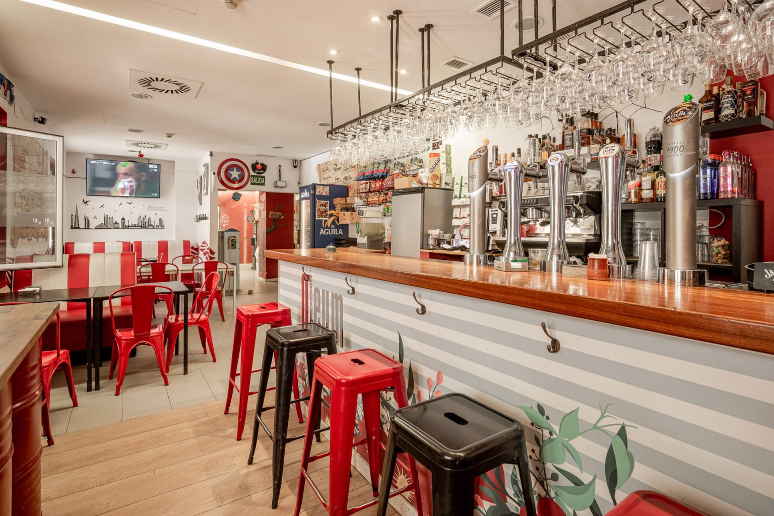 02-hotel-oleum-belchite-bar