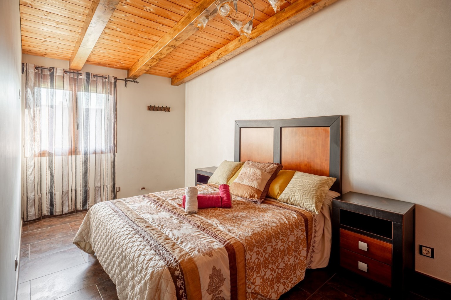 03-casa-rural-campo-de-belchite-la-granja-lecera-dormitorio